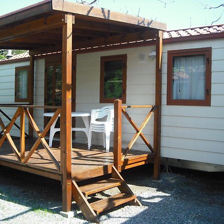 Campeggio Pian Dei Boschi Pietra Ligure Exterior foto